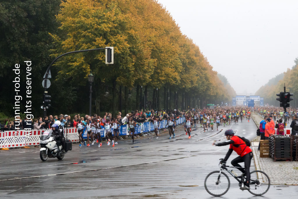 Berlin-Marathon 2017: Führungsfeld kurz nach dem Start