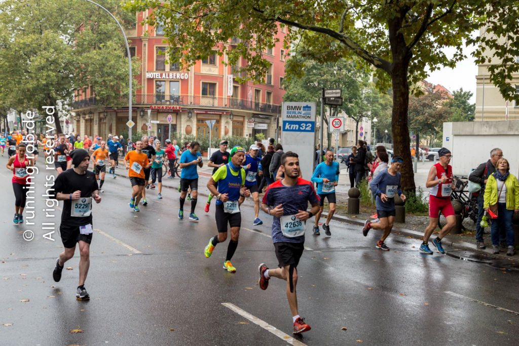 Berlin-Marathon 2017 am Fehrbelliner Platz